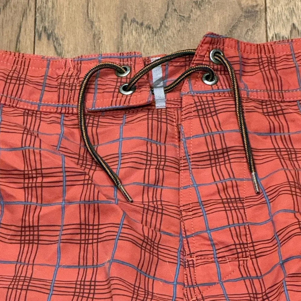 Patagonia Mens Board Shorts Size 38‎ Orange Blue Plaid Swim Trunks Zipper Pocket